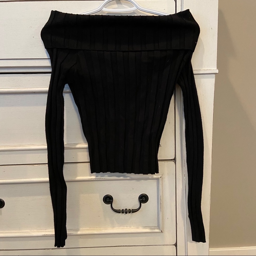 Zara Off The Shoulder Black Knit Top. Size Small. EUC